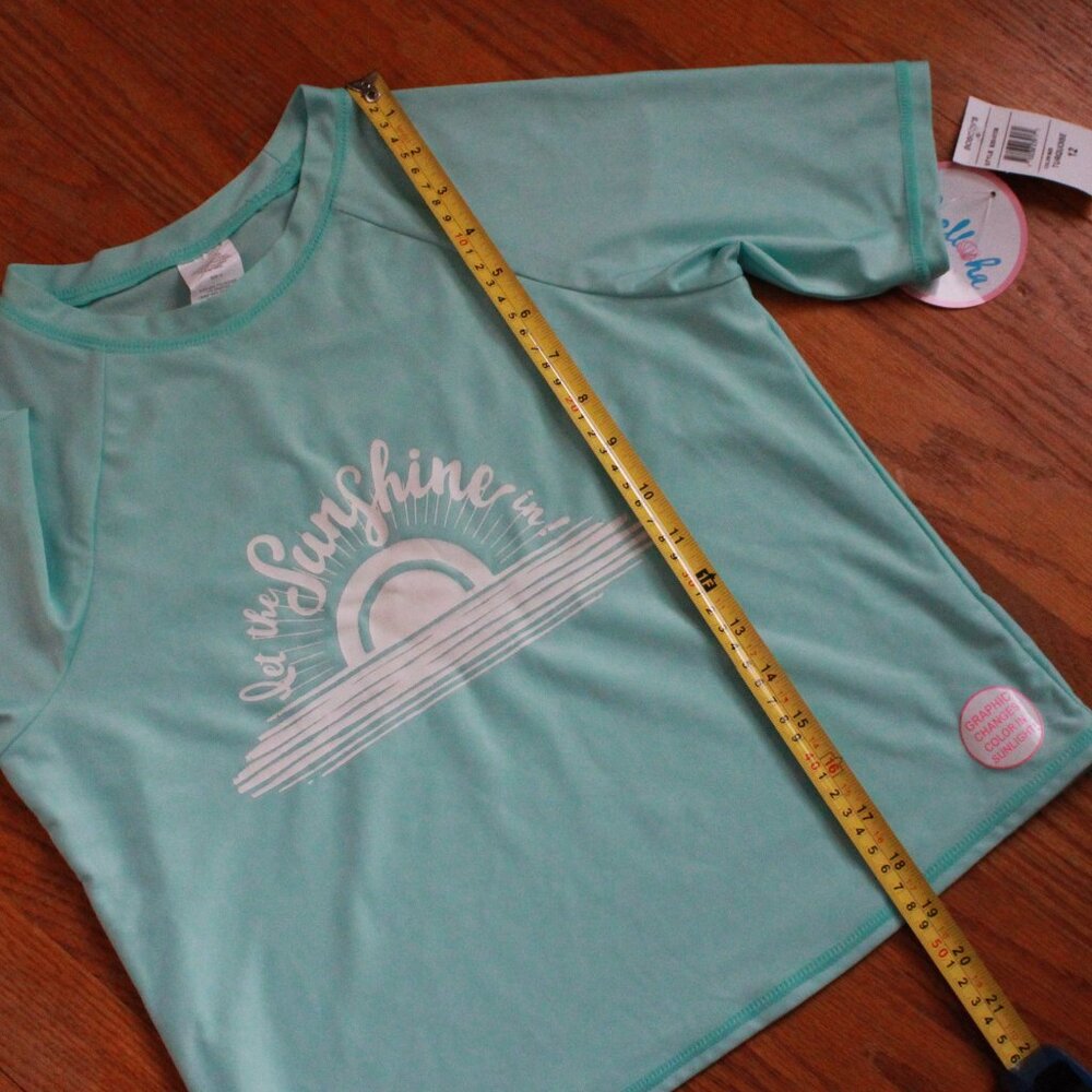 Shelloha Color Changing Graphic Swim Top - Picture 6 of 6
